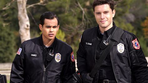 911 lone star cast 2021.